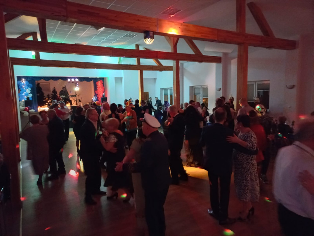 Walentynkowy bal przebierańców i taniec Wednesday