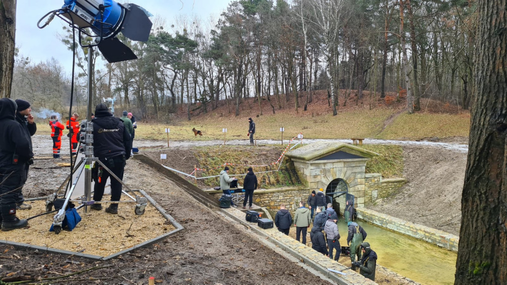 Diabeł pod byłym kinem i przy wylocie sztolni