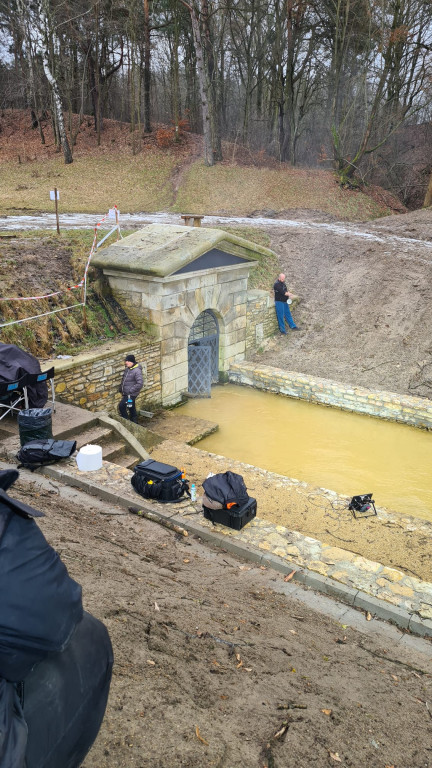 Diabeł pod byłym kinem i przy wylocie sztolni