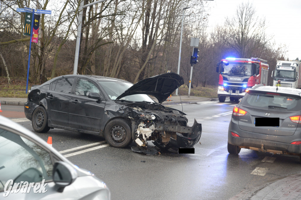 Tarnowskie Góry. Wypadek, dwie kobiety w szpitalu