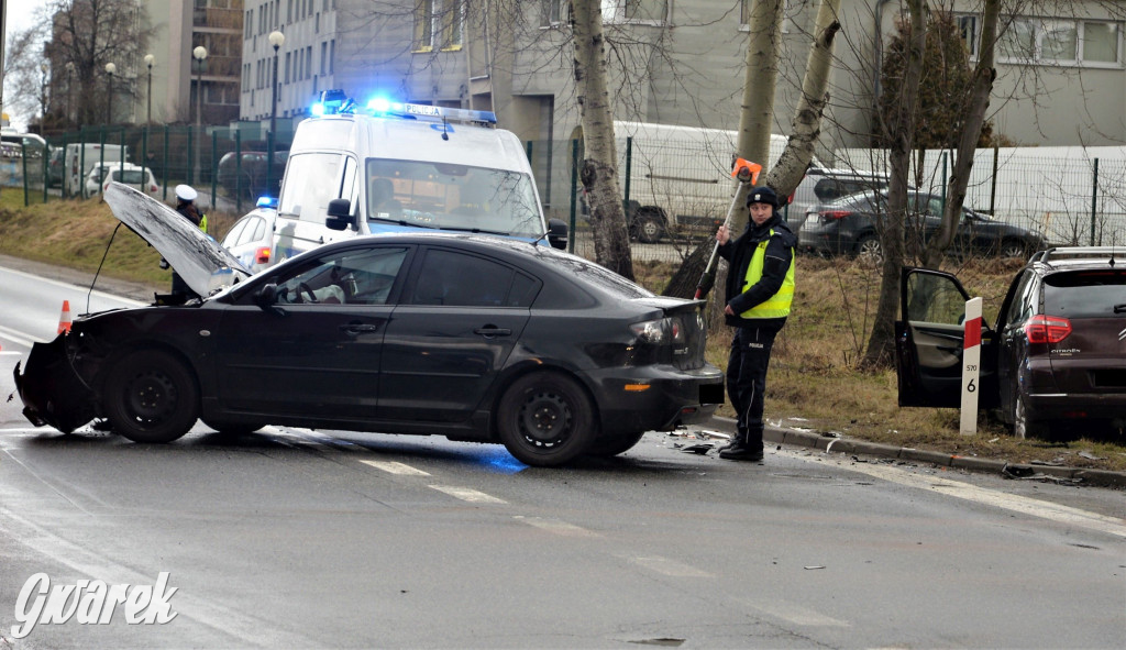 Tarnowskie Góry. Wypadek, dwie kobiety w szpitalu