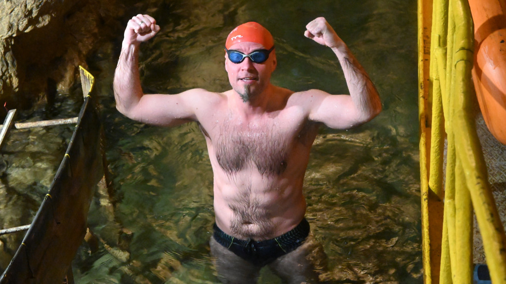 330 morsów pod ziemią. Podziemna sztafeta