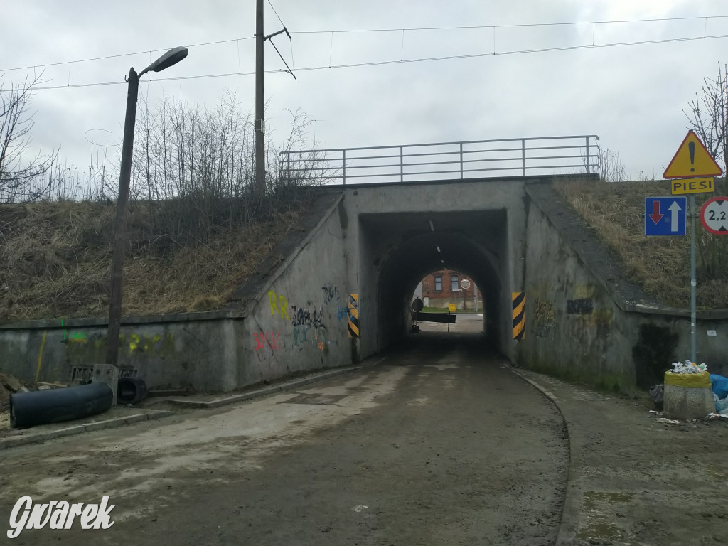 Radzionków. Rozbiórka wiaduktu na ul. Zejera