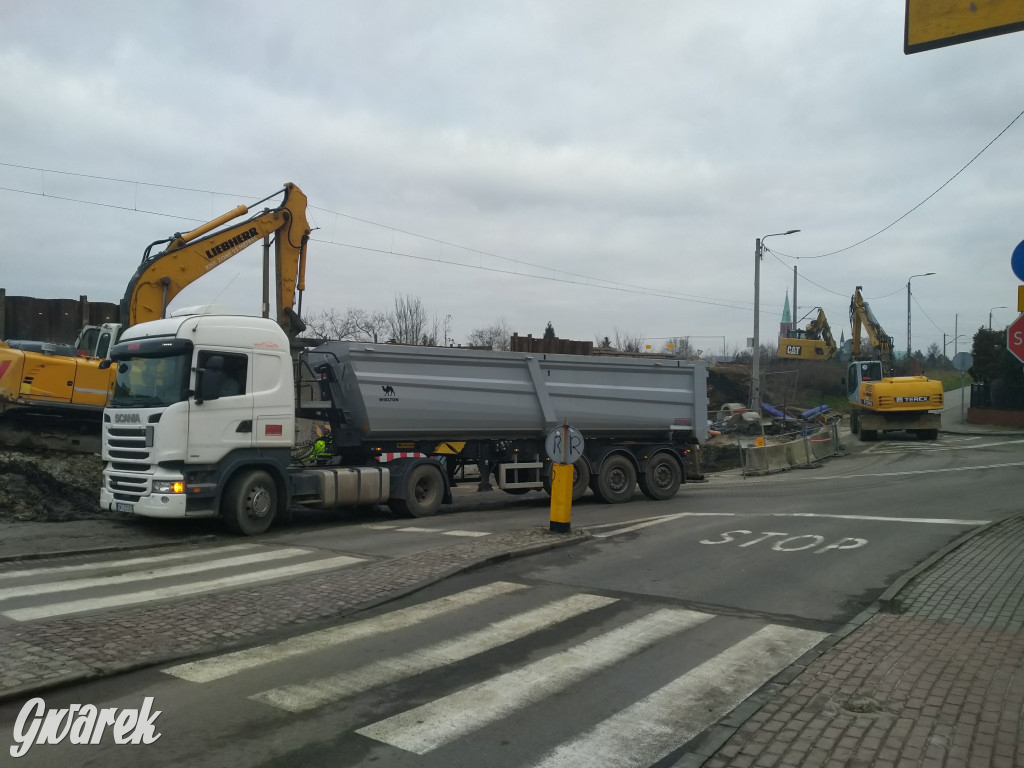 Radzionków. Rozbiórka wiaduktu na ul. Zejera