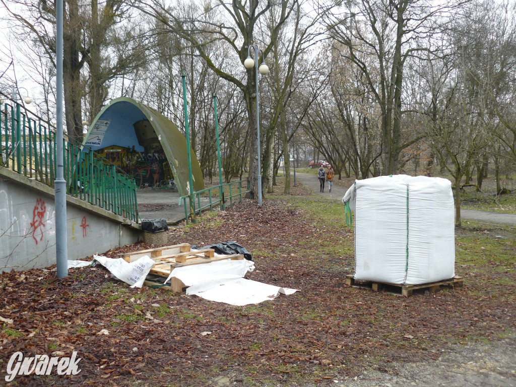 Tarnowskie Góry, Strzybnica. W parku Hutnika