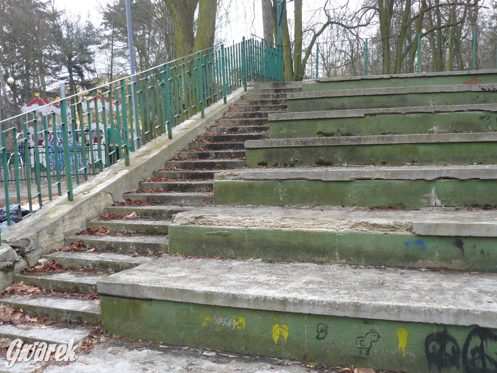 Tarnowskie Góry, Strzybnica. W parku Hutnika