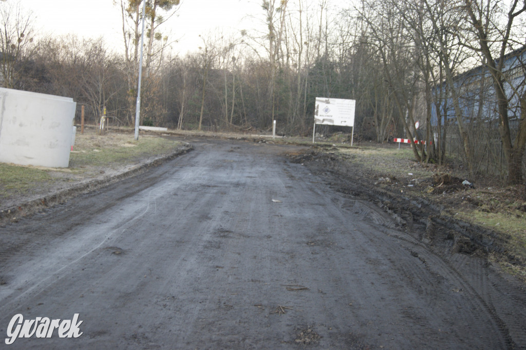 Tarnowskie Góry. Ulica Polna w remoncie