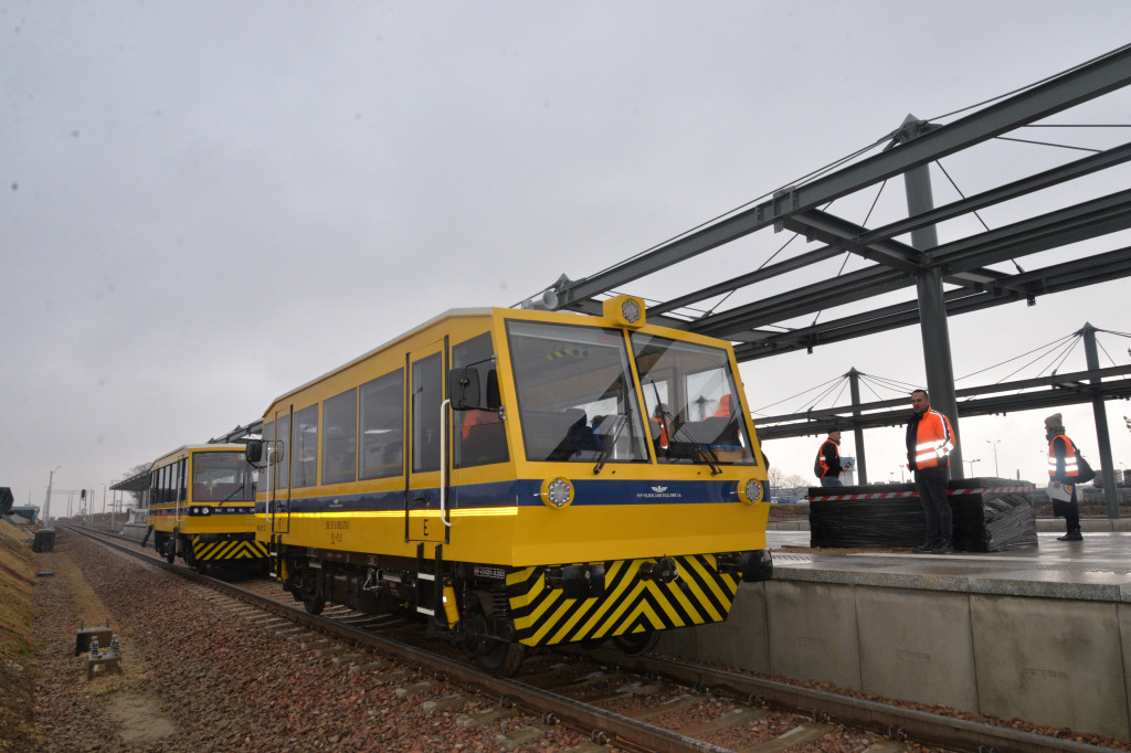 Na trasie pociągu Miasteczko Śląskie - lotnisko