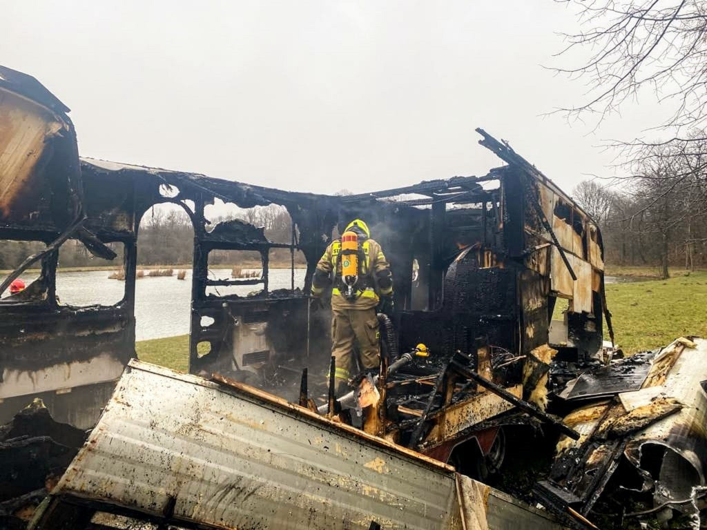 Przyczepa doszczętnie spłonęła