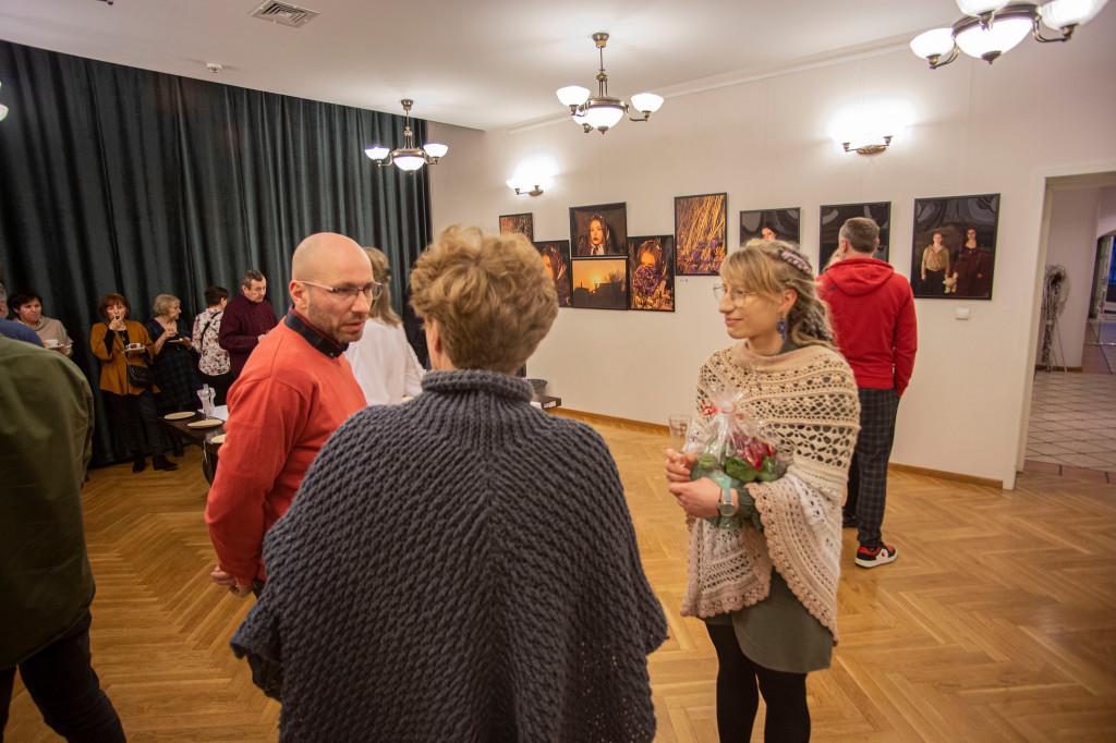 Wernisaż uczniów Plastyka w CEKUŚ
