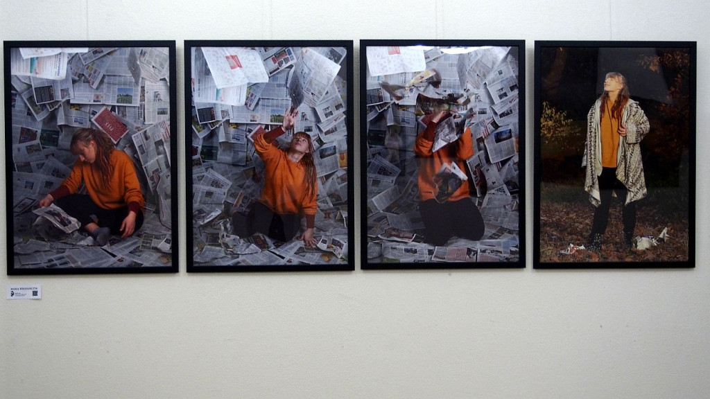 Wernisaż uczniów Plastyka w CEKUŚ