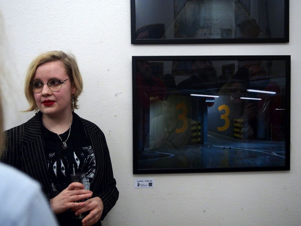 Wernisaż uczniów Plastyka w CEKUŚ