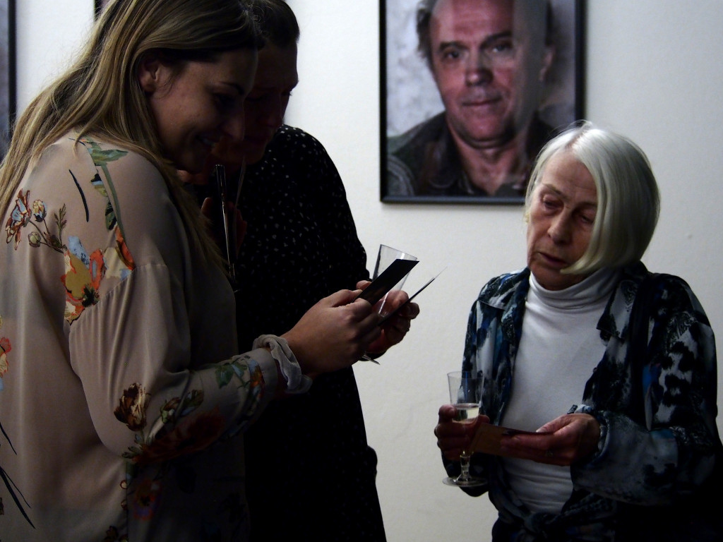 Wernisaż uczniów Plastyka w CEKUŚ