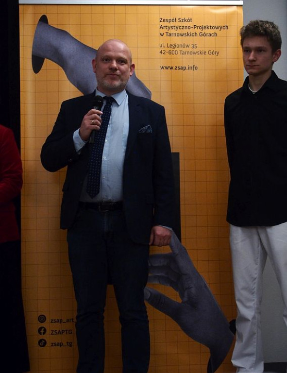 Wernisaż uczniów Plastyka w CEKUŚ