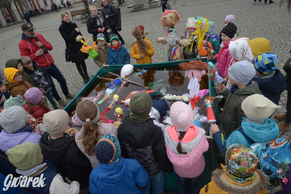 Tarnowskie Góry. Powitanie wiosny na rynku