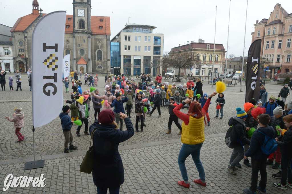 Tarnowskie Góry. Powitanie wiosny na rynku