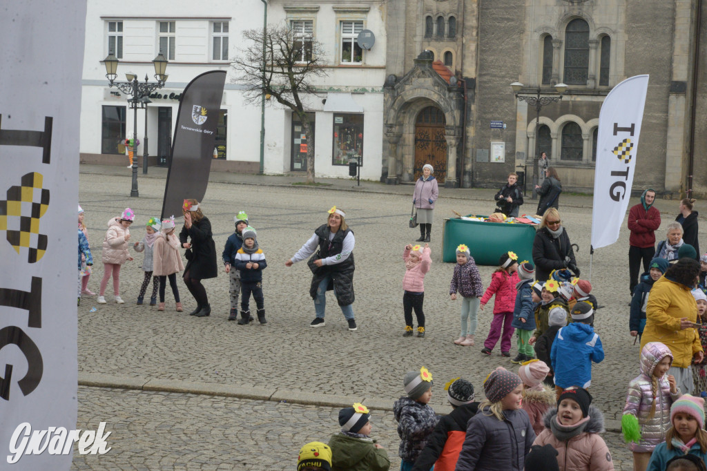 Tarnowskie Góry. Powitanie wiosny na rynku