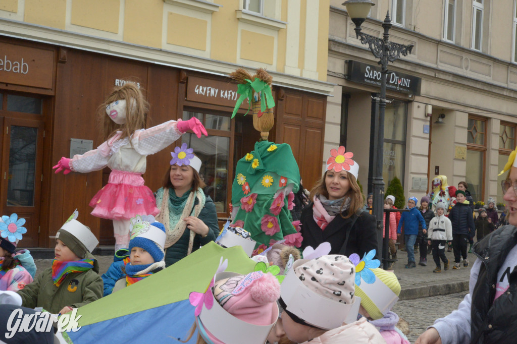 Tarnowskie Góry. Powitanie wiosny na rynku