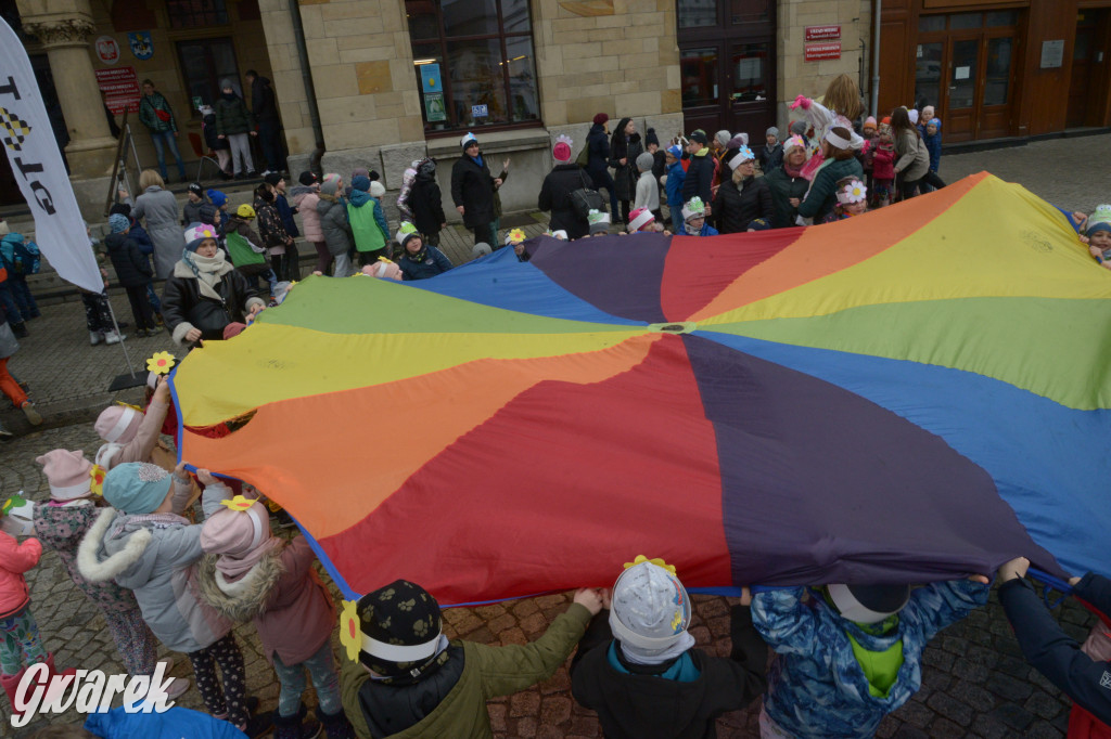 Tarnowskie Góry. Powitanie wiosny na rynku