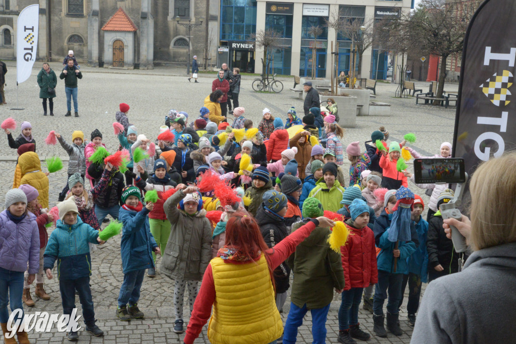 Tarnowskie Góry. Powitanie wiosny na rynku