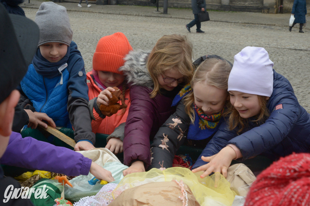 Tarnowskie Góry. Powitanie wiosny na rynku