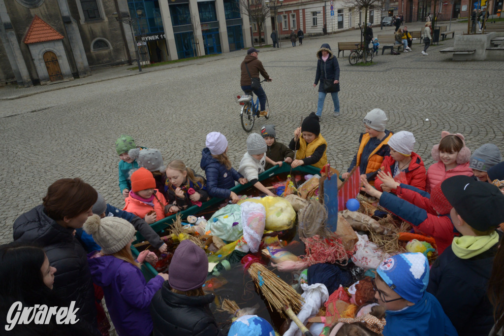 Tarnowskie Góry. Powitanie wiosny na rynku