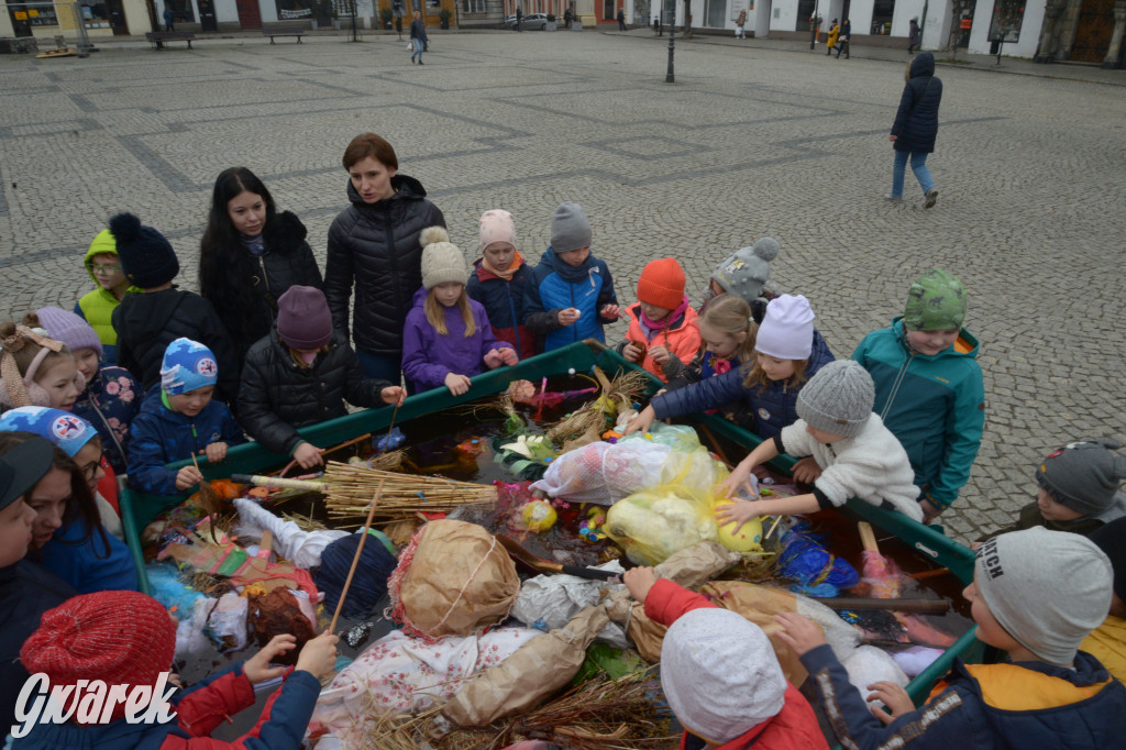 Tarnowskie Góry. Powitanie wiosny na rynku