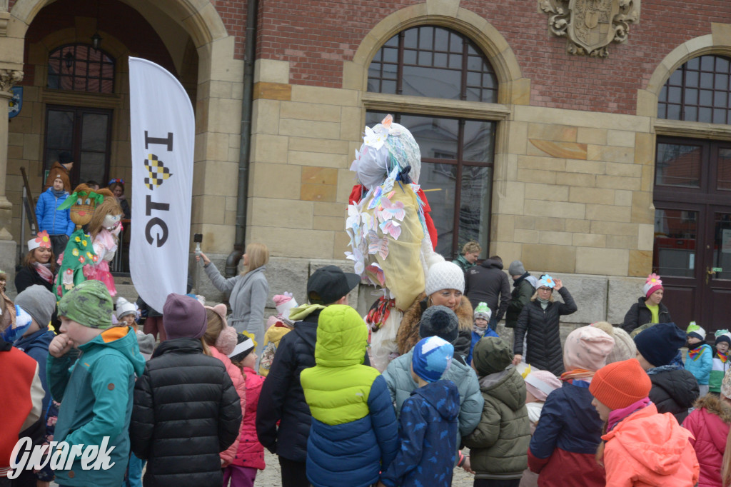 Tarnowskie Góry. Powitanie wiosny na rynku