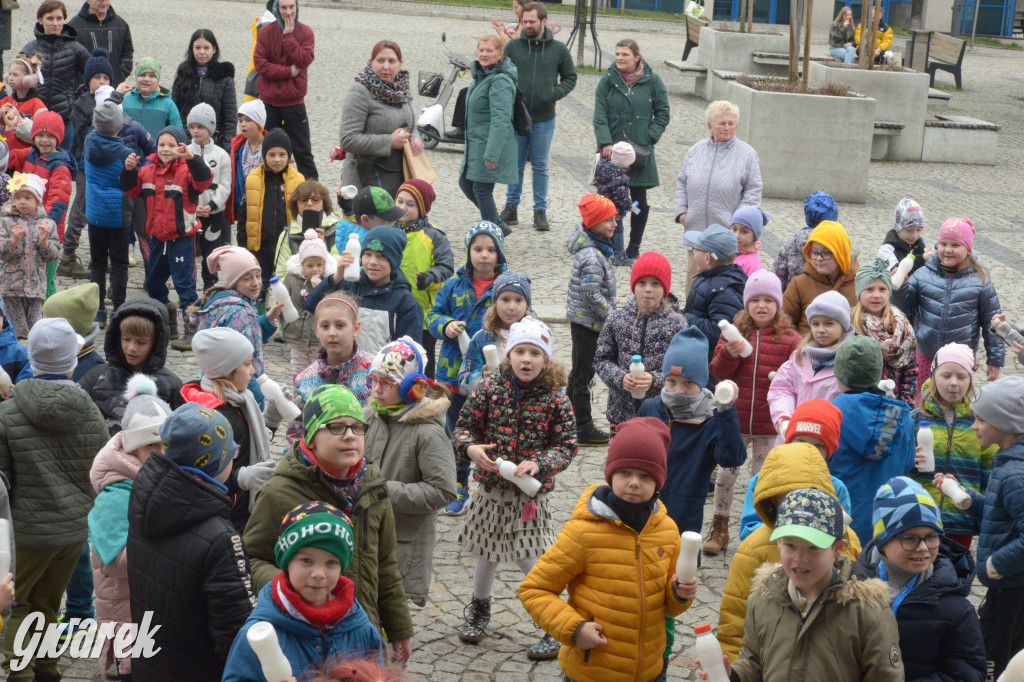 Tarnowskie Góry. Powitanie wiosny na rynku