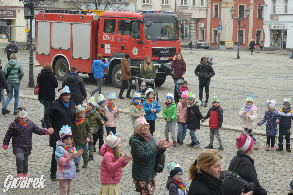 Tarnowskie Góry. Powitanie wiosny na rynku