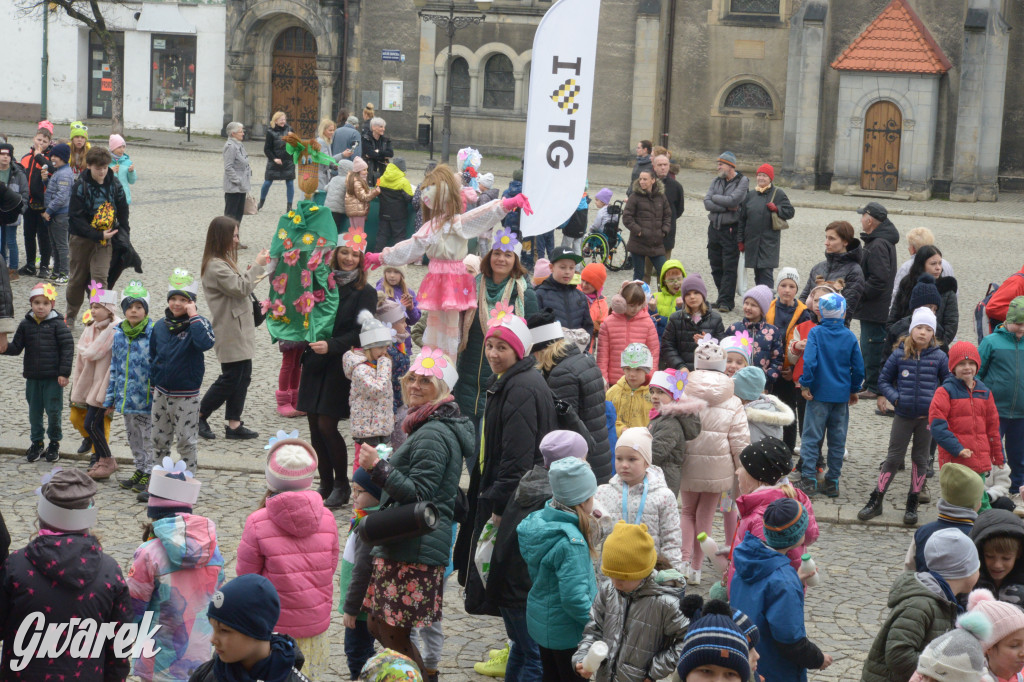 Tarnowskie Góry. Powitanie wiosny na rynku