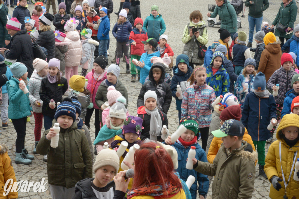 Tarnowskie Góry. Powitanie wiosny na rynku