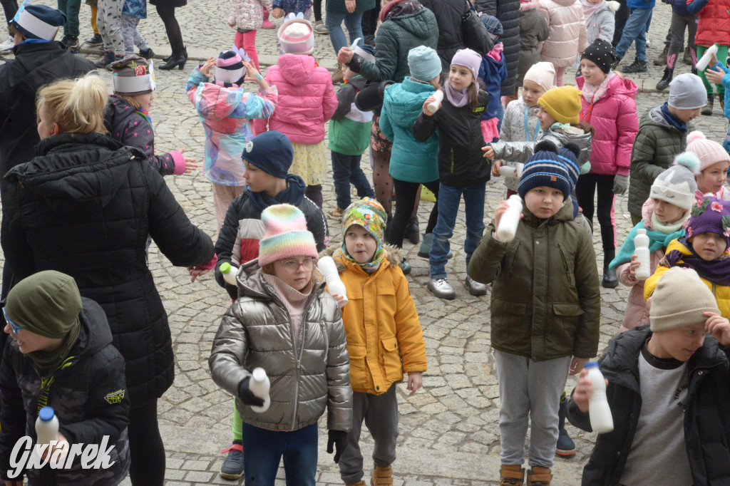 Tarnowskie Góry. Powitanie wiosny na rynku