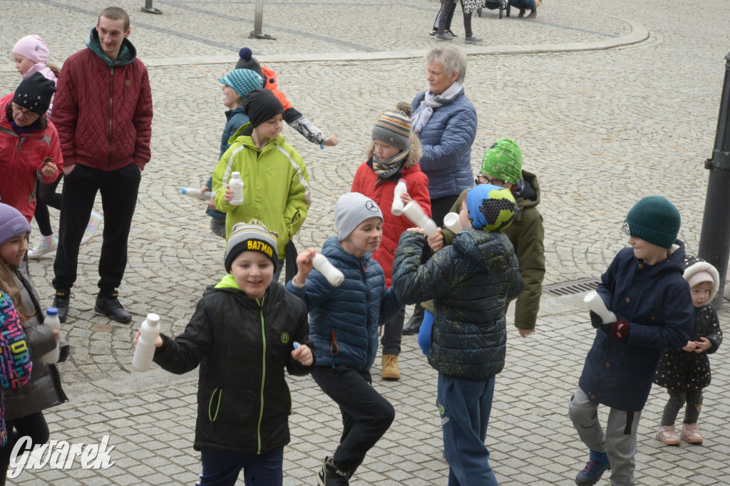 Tarnowskie Góry. Powitanie wiosny na rynku