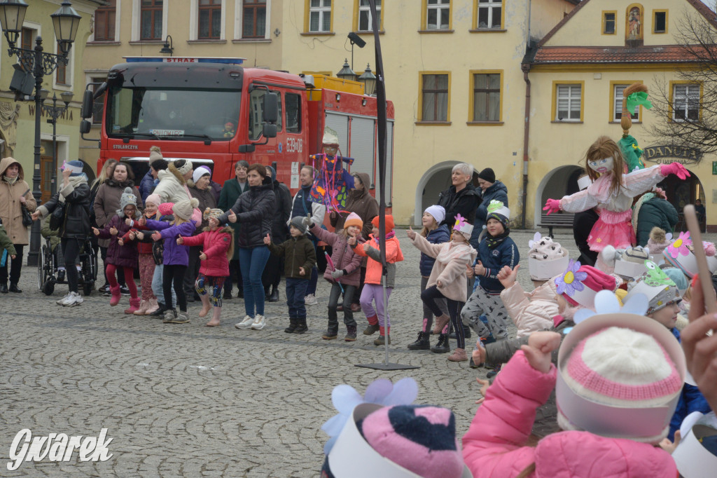 Tarnowskie Góry. Powitanie wiosny na rynku