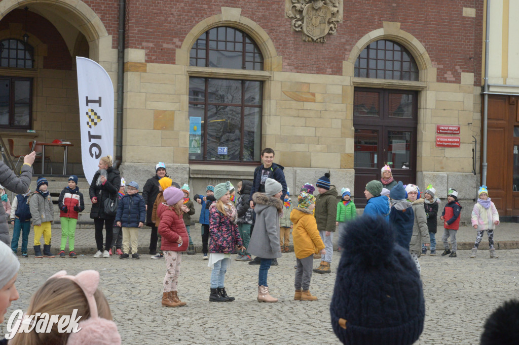 Tarnowskie Góry. Powitanie wiosny na rynku