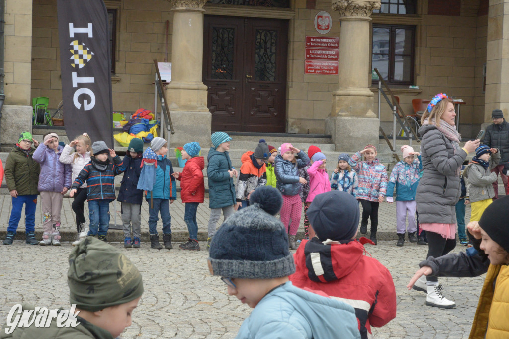 Tarnowskie Góry. Powitanie wiosny na rynku