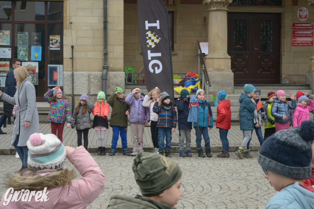 Tarnowskie Góry. Powitanie wiosny na rynku