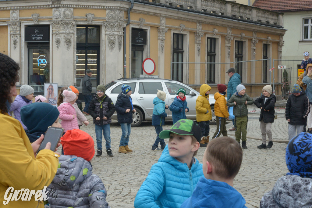 Tarnowskie Góry. Powitanie wiosny na rynku