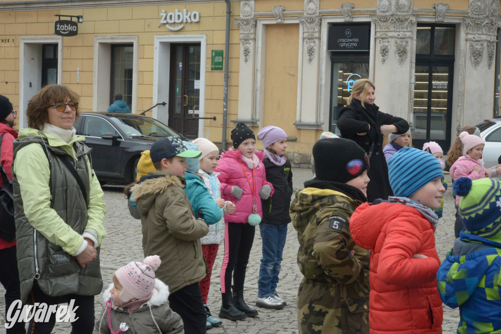 Tarnowskie Góry. Powitanie wiosny na rynku