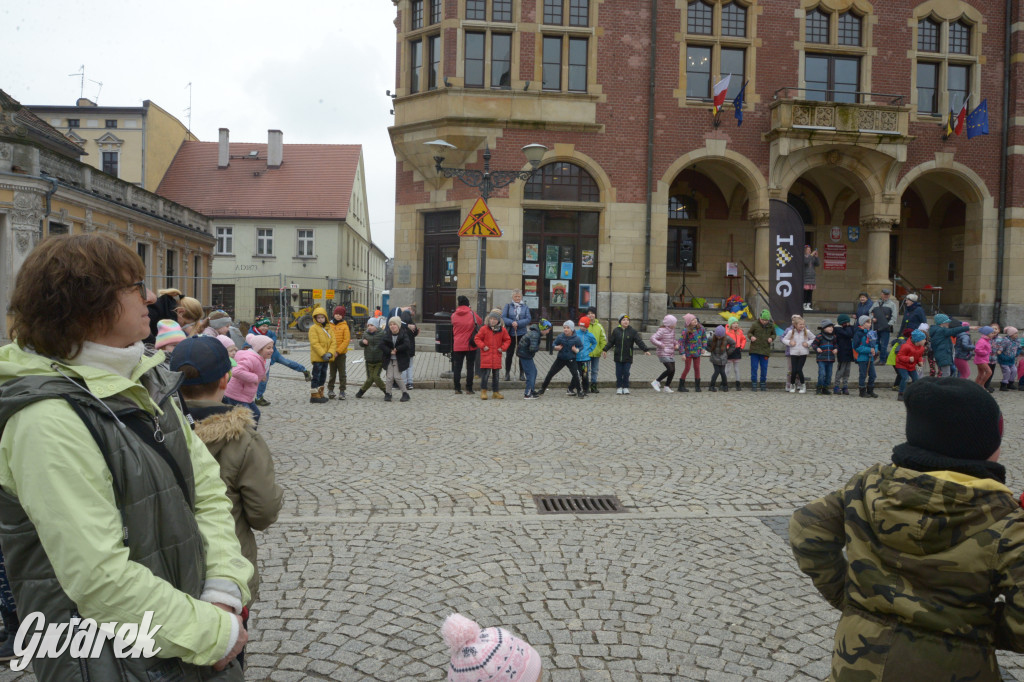 Tarnowskie Góry. Powitanie wiosny na rynku