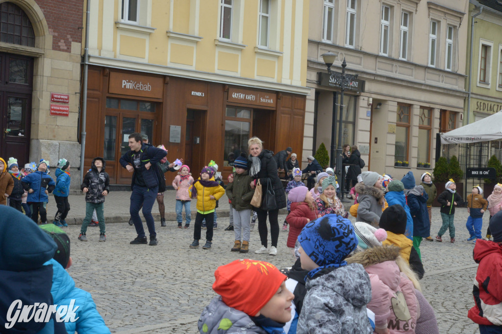 Tarnowskie Góry. Powitanie wiosny na rynku