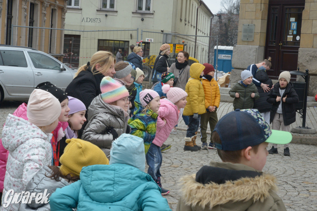Tarnowskie Góry. Powitanie wiosny na rynku
