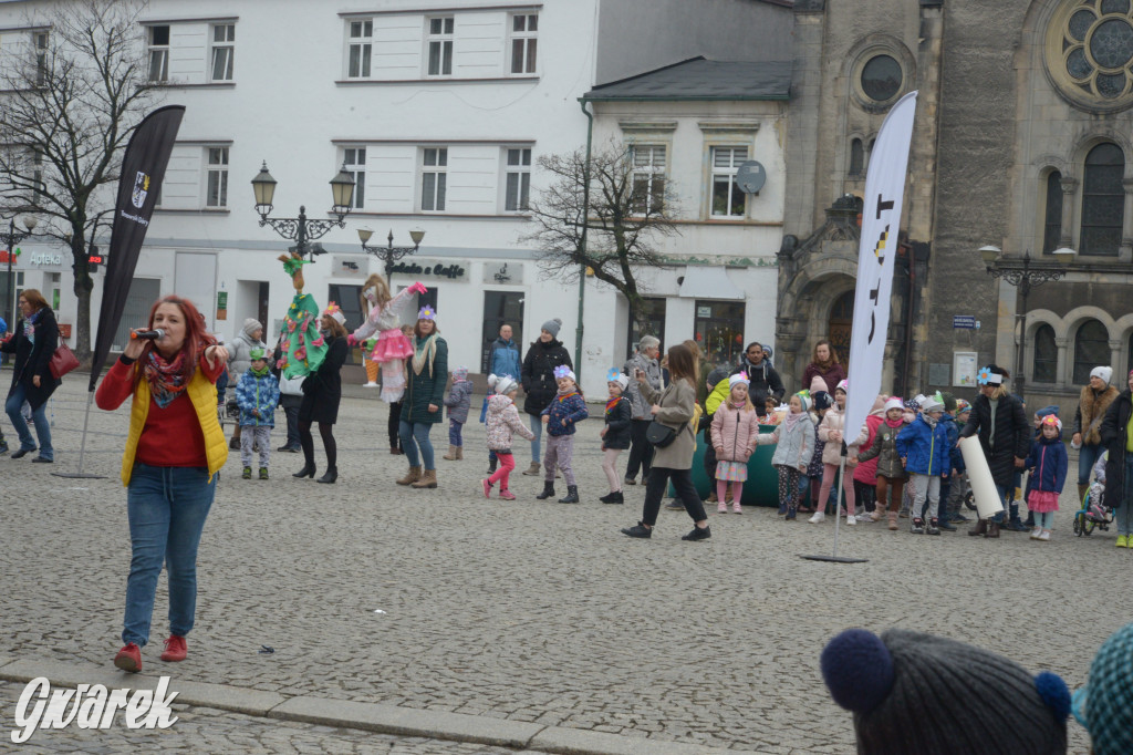 Tarnowskie Góry. Powitanie wiosny na rynku