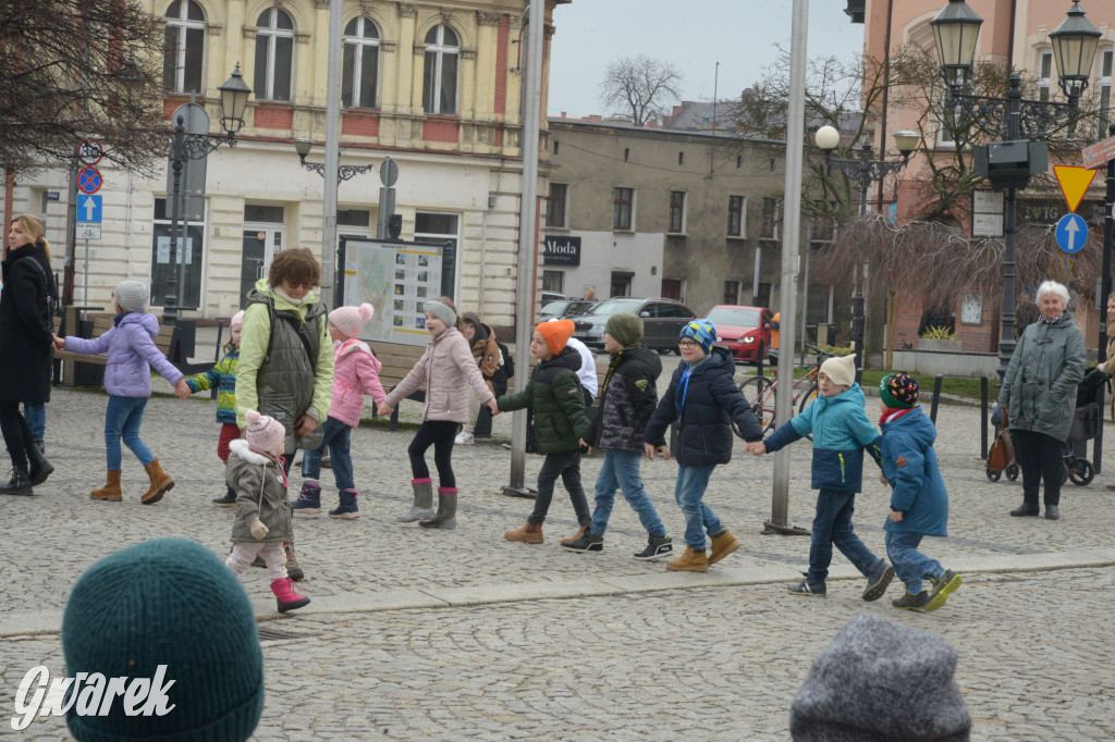 Tarnowskie Góry. Powitanie wiosny na rynku