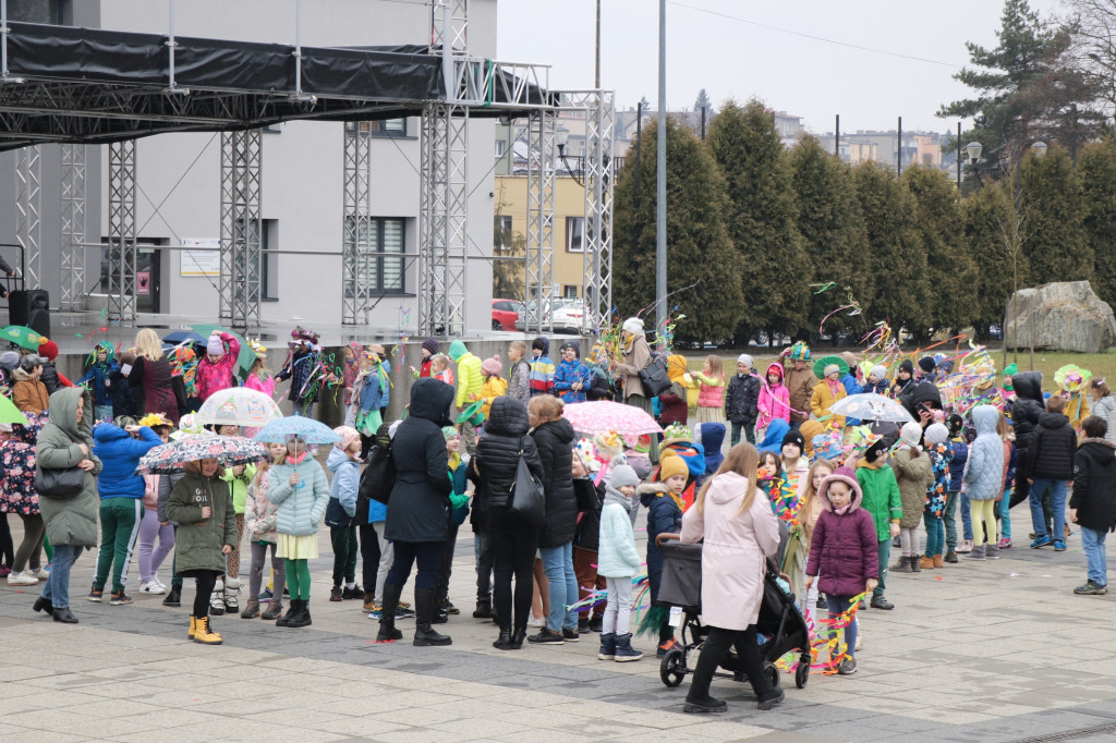 Radzionków. Pod okiem strażaków spalono marzanny