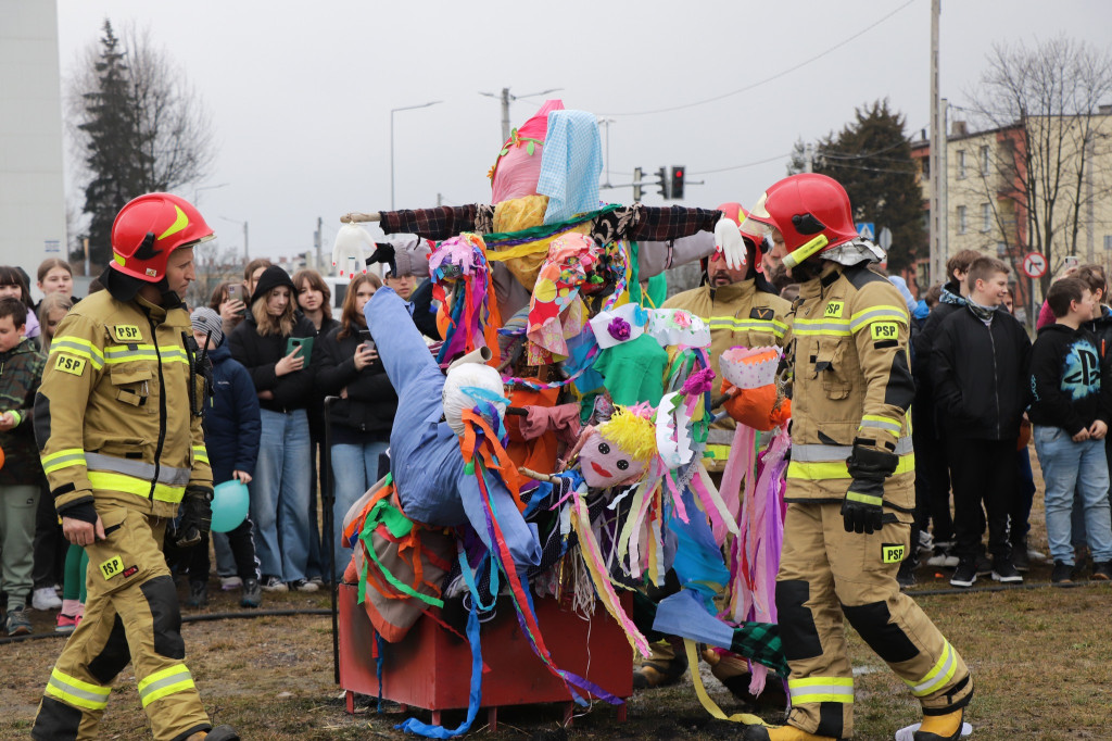 Radzionków. Pod okiem strażaków spalono marzanny