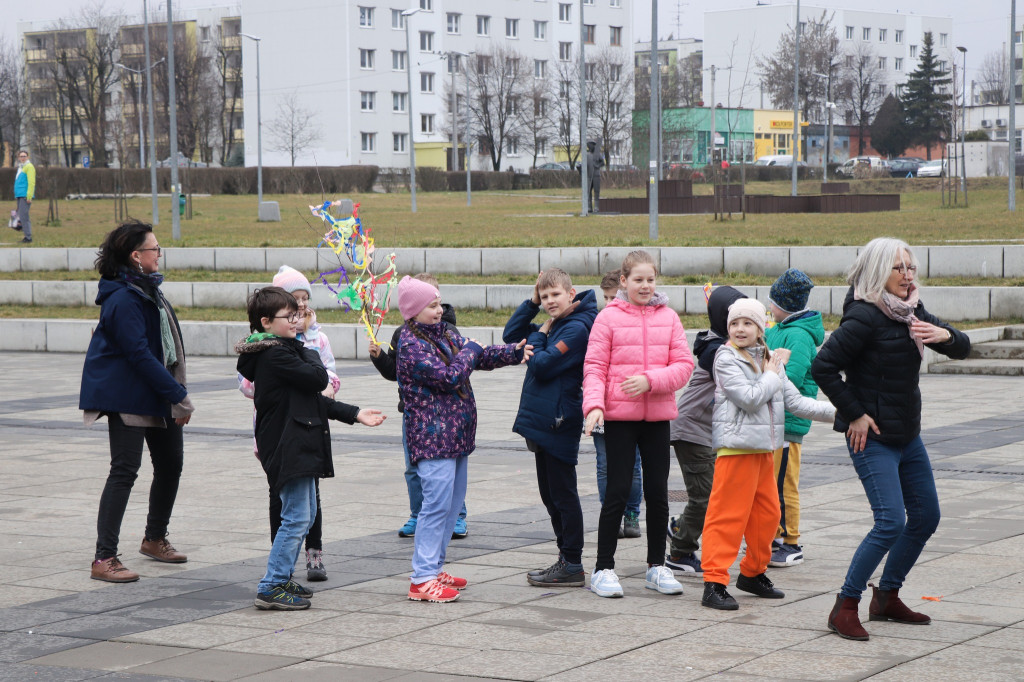 Radzionków. Pod okiem strażaków spalono marzanny