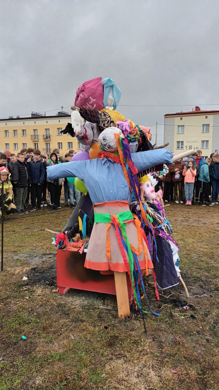 Radzionków. Pod okiem strażaków spalono marzanny