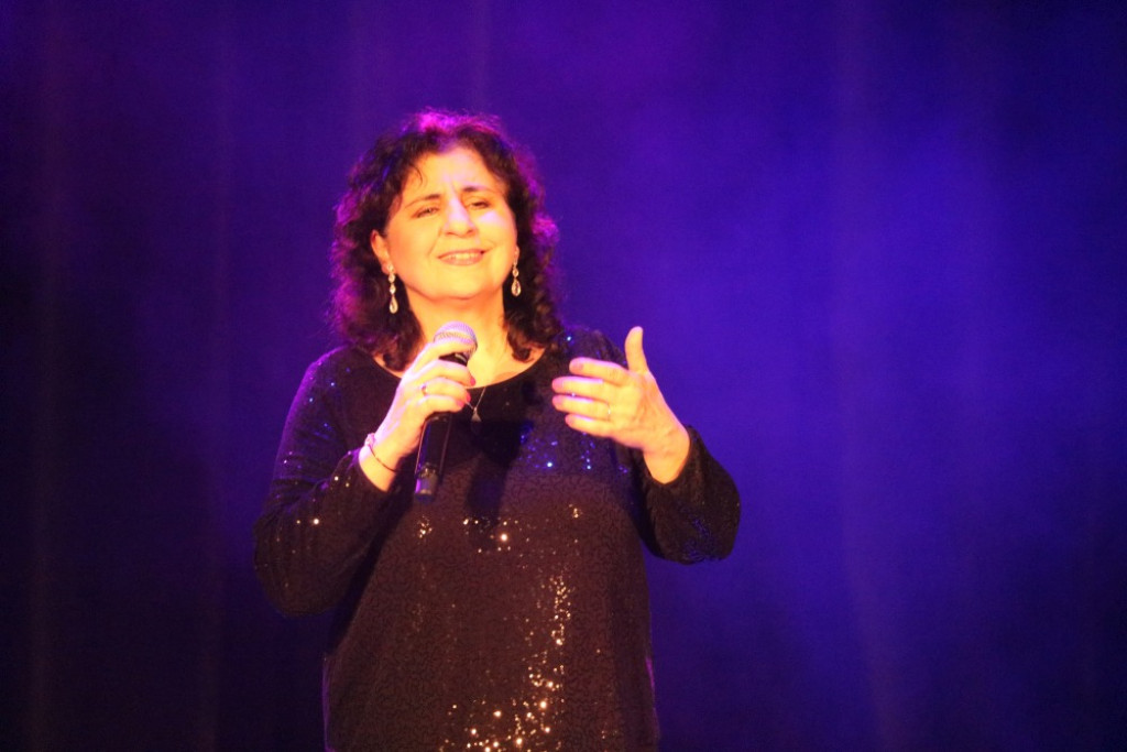 Koncert Eleni, Barbara Dziuk rozdawała statuetki